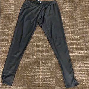 Black leggings